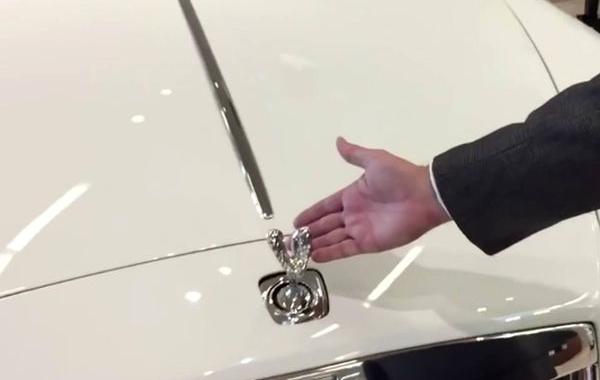 украсть фигурку с капота Rolls Royce, система защиты фигурки на капоте Rolls Royce