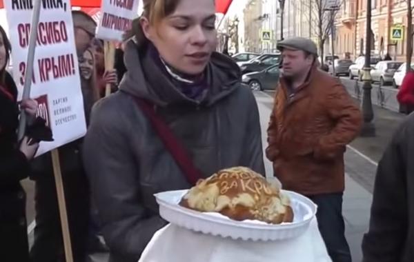 Россияне отблагодарили американцев за Крым возле консульства США