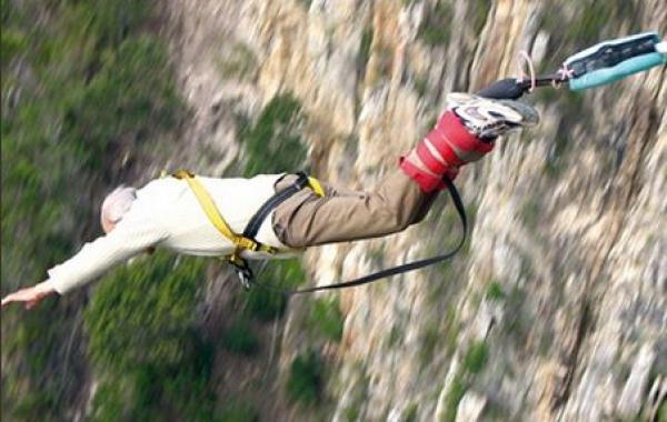 Бодрые старички доказывающие, что с возрастом жизнь только начинается 