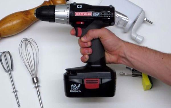дрель на кухне, дрель кухонный комбайн, необычные способы использования дрели