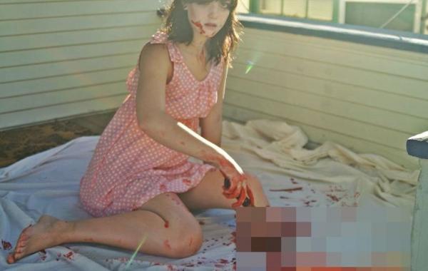 костюм на хэллоуин девушки с ампутированной ногой, костюм на Хэллоуин девушка отрезанная нога, ChutneyRain