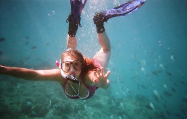 дайвинг погружение с аквалангом глаза девушка с аквалангом медовый месяц Кристи 