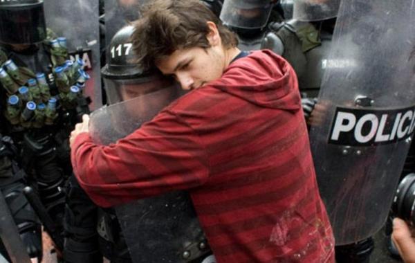 сотраданеи во время акций протеста, сострадание и протест, доброта во время протестов