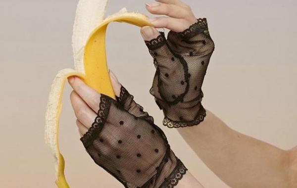 лица моделей рук, модели рук показали свои лица, модели рук демонстрируют лица