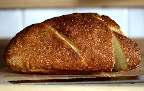 как сделать черствый хлеб свежим, как освежить черствый хлеб, черствый хлеб свежий хрустящий, хлебушек вернись