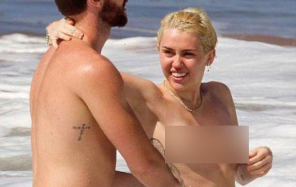 Майли Сайрус топлес, Майли Сайрус без верха, грудь Майли Сайрус, Майли Сайрус и сын Шварценеггера, Майли Сайрус и Патрик Шварценеггер