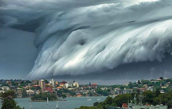 облако цунами, шельфовое облако, как образуется шельфовое облако, облако цунами над Сиднеем