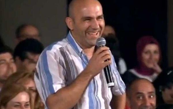 сорвал комедию своим смехом, смешной смех, смешной смех мужчины, смешной мужской смех