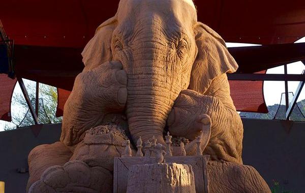 песочная скульптура слона, 2,7-метровая песочная скульптура слона