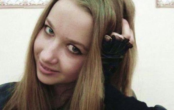 девушка до и после модификаций, пирсинг и татуировки