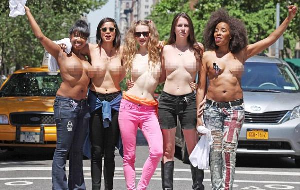 свободу соскам, женщины против цензуры, топлесс цензура Инстаграм