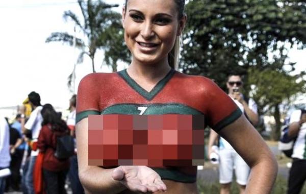 Выгнали с тренировки Португалии за боди арт, Андрессу Урак , Andressa Urach