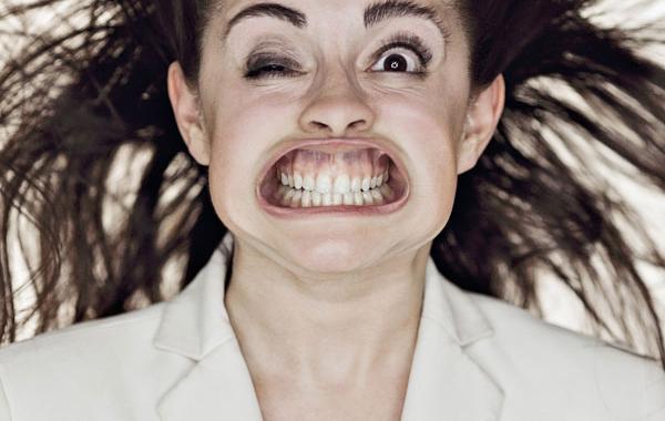 Люди, мощный поток ветра, Blow Job