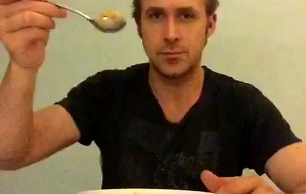 Райан Гослинг не ест хлопья, Райан Гослинг почтил память съев хлопья, Райан МакГенри, Ryan McHenry