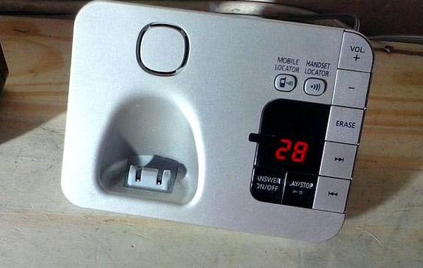 попросила стереть сообщения, мама попросила удалить сообщения с автоответчика