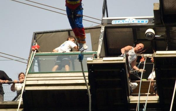 7 впечатляющих аттракционов, страшные аттракционы