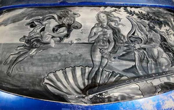 Рисунки на заднем стекле автомобиля