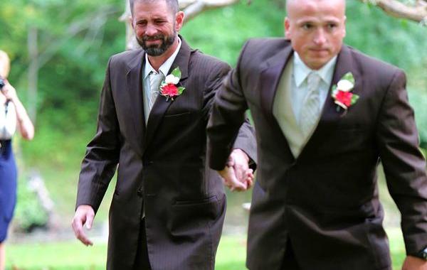 Отец остановил свадьбу своей дочери чтобы пригласить отчима