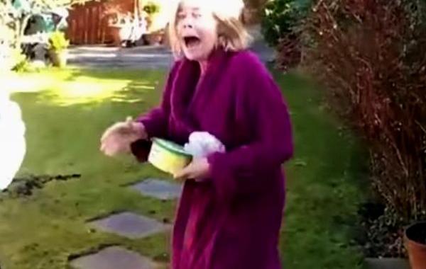 мама жутко кричит когда сын её пугает, реакция на розыгрыш