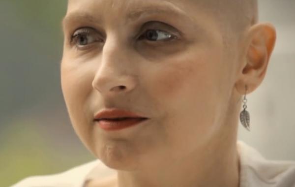 Проект "Хотя бы на секунду". Уникальный макияж для больных раком