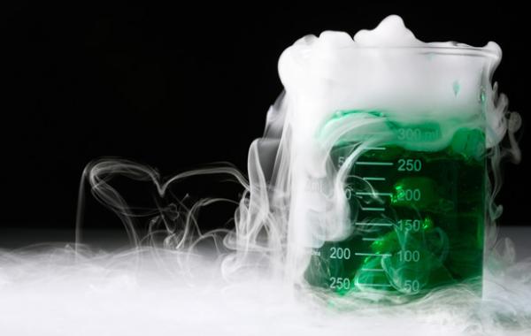 Удивительные химические реакции и чудеса физики