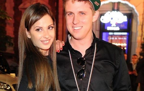 Польша Playboy декольте 