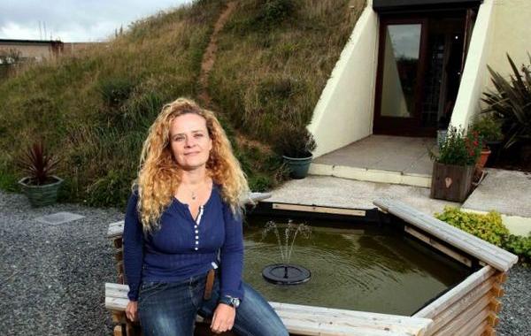 превратила бункер в дом, женщина бункер второй мировой в дом, из бункера в дом