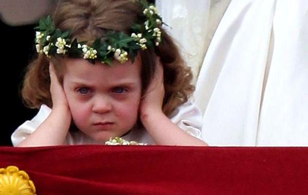 дети ненавидят свадьбы, дети капризничают на свадьбе