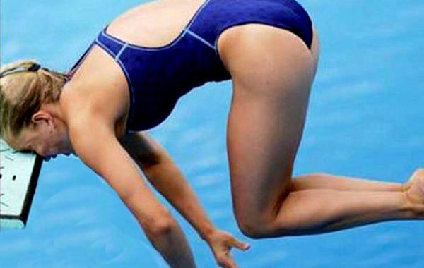 как не надо прыгать в бассейн, неудачные прыжки в бассейн, провальный прыжок в бассейн