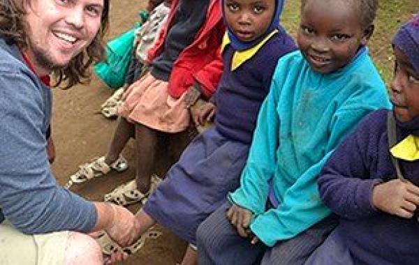 обувь которая растёт, обувь для бедных детей, Кентон Ли, Kenton Lee