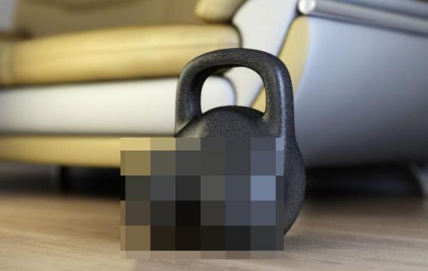 Спортивный снаряд - гиря с сиськами