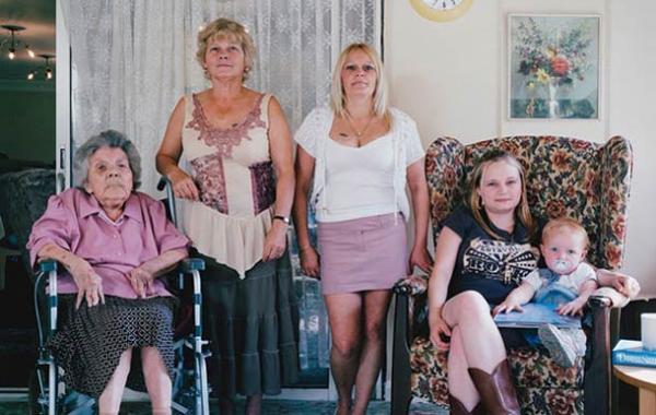 Фотопроект "Поколения". 12 портретов семей с 4 поколениями, Джулиан Жермен (Julian Germain)