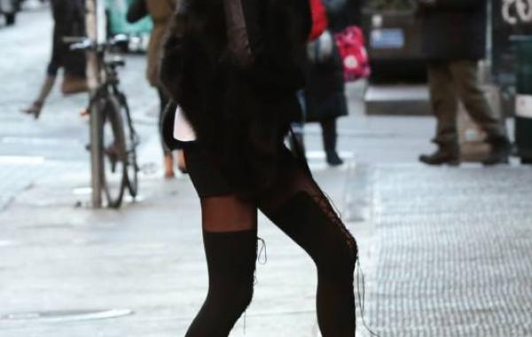 Самые странные наряды звезд с красных дорожек начала 2014 года