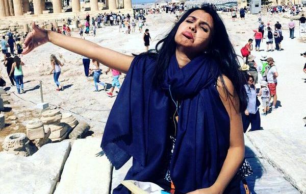 Муж этой женщины не смог поехать с ней в медовый месяц, женщина отправилась в медовый месяц в одиночку, Хума Мобин, Huma Mobin