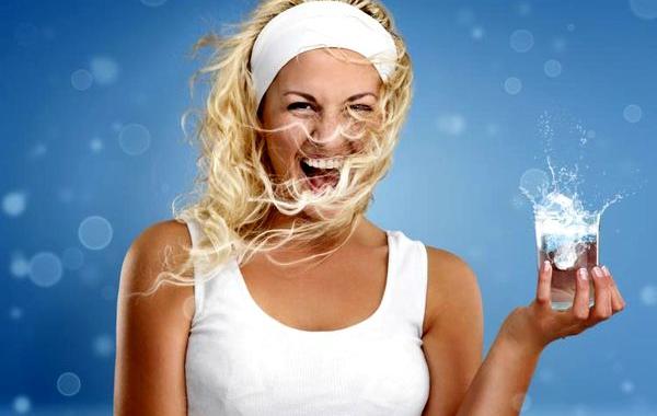 как научиться пить больше воды, сколько воды нужно пить
