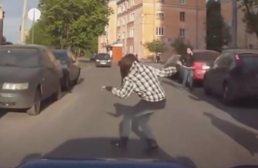 Неадекватные пешеходы, пешеходы, на дороге